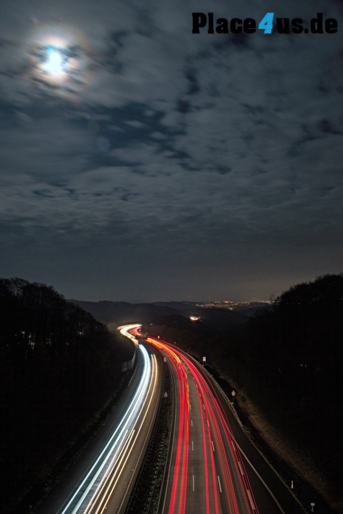 Sony A7 - Autobahn A45 Sauerlandlinie bei Nacht